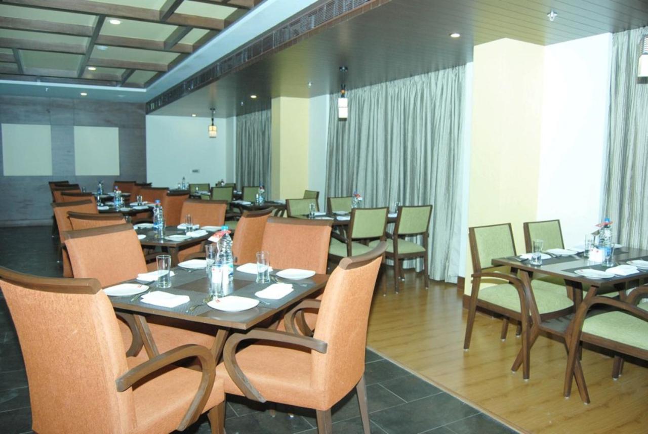 Hotel Abigail Goradia'S Ширді Екстер'єр фото