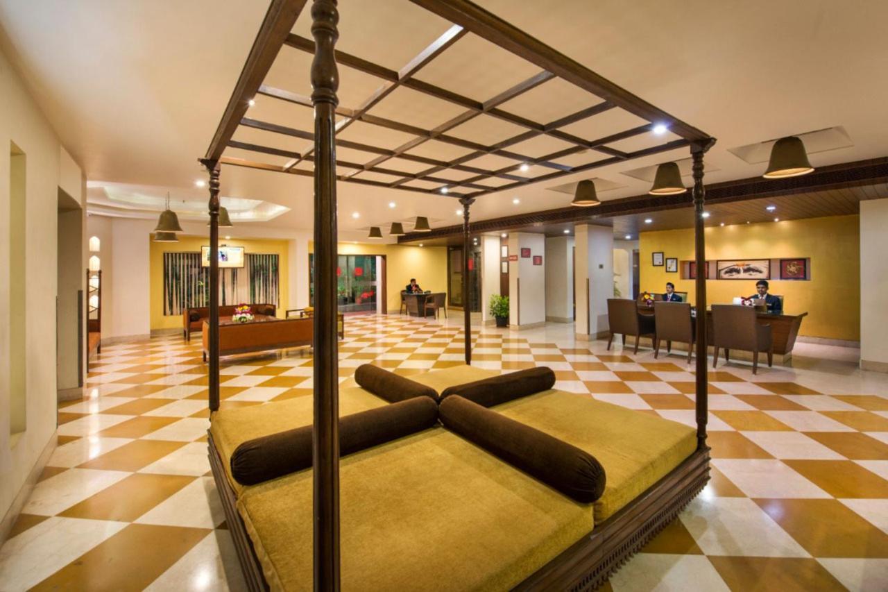 Hotel Abigail Goradia'S Ширді Екстер'єр фото