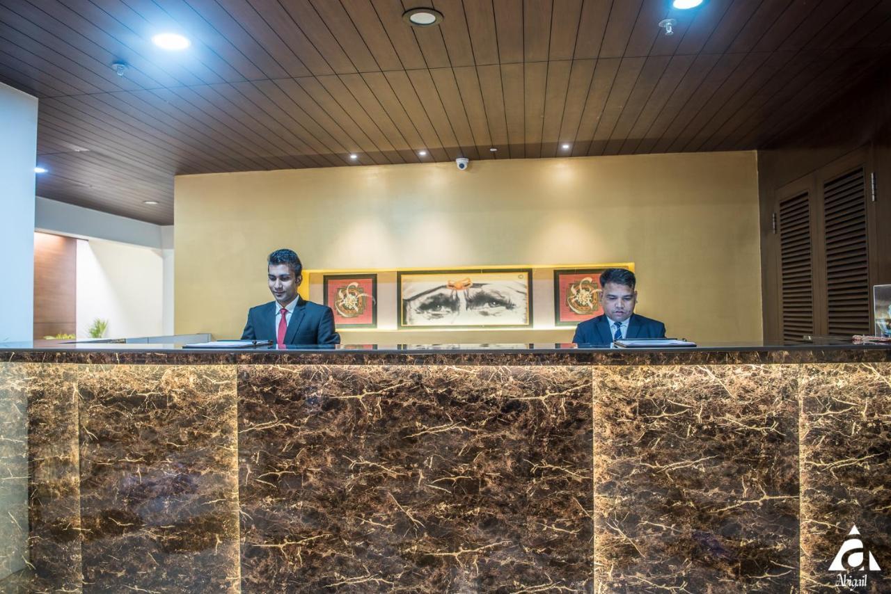 Hotel Abigail Goradia'S Ширді Екстер'єр фото
